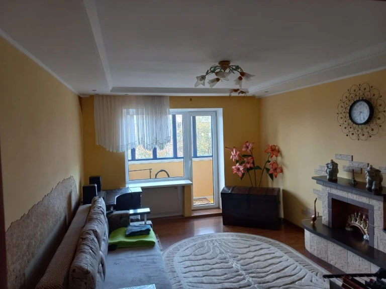2-bedroom apartment for sale in the center of Dubna