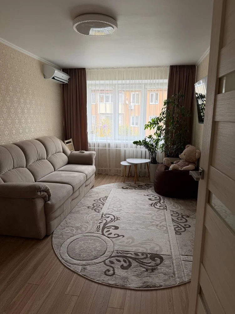 SALE OF A 2-ROOM APARTMENT IN Zdolbunov — FROM OWNER!