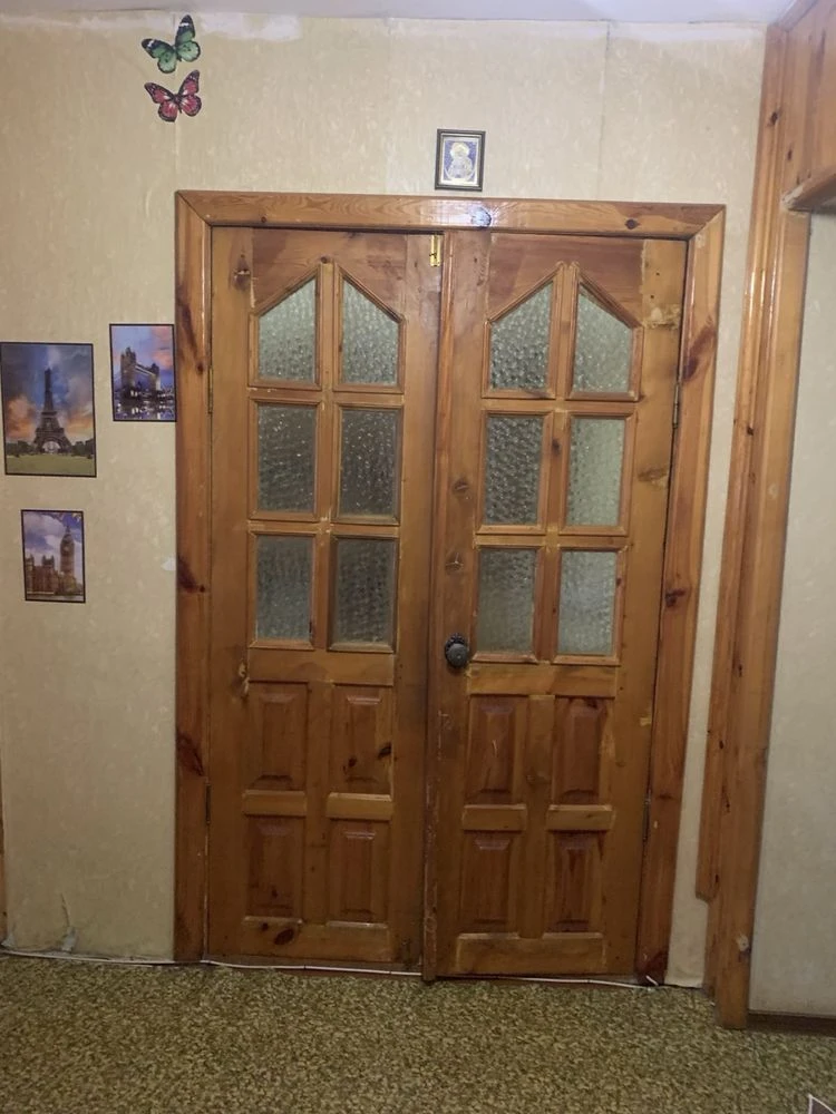 Sale of a 3-room apartment in the area of the 6th school