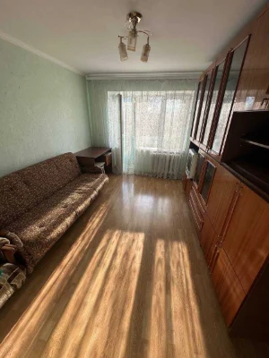 Продаж 2-кімнатної квартири в центрі Здолбунова!
