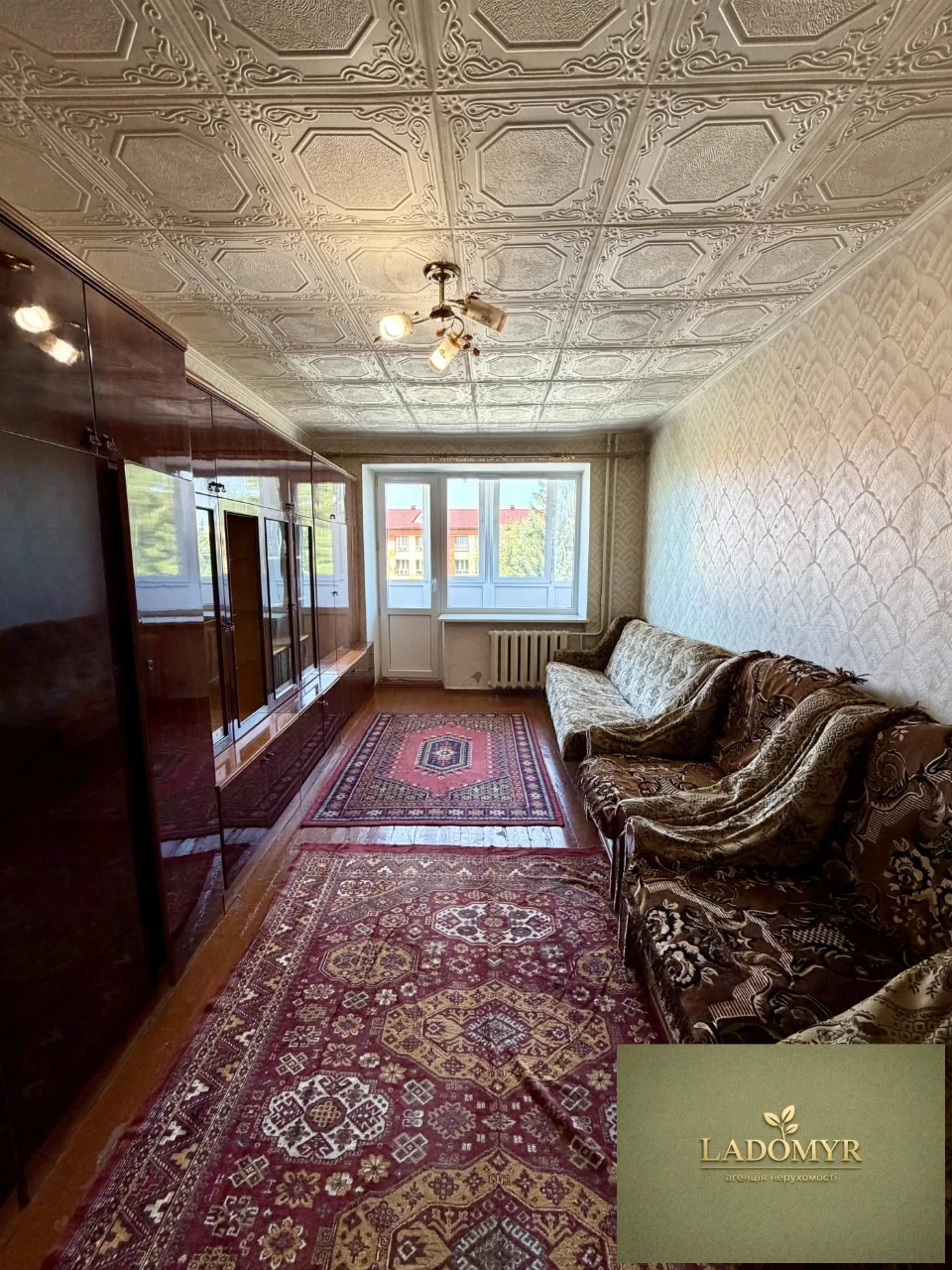 Sale / Apartment / School, Zdolbunov