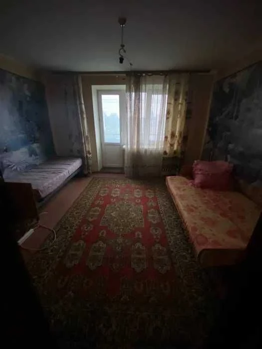 Продам 4-кімнатну кв, автономка, власник.