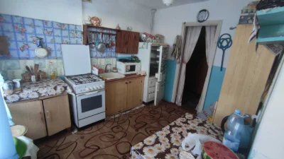 Продается трехкомнатная квартира в городе Коречь