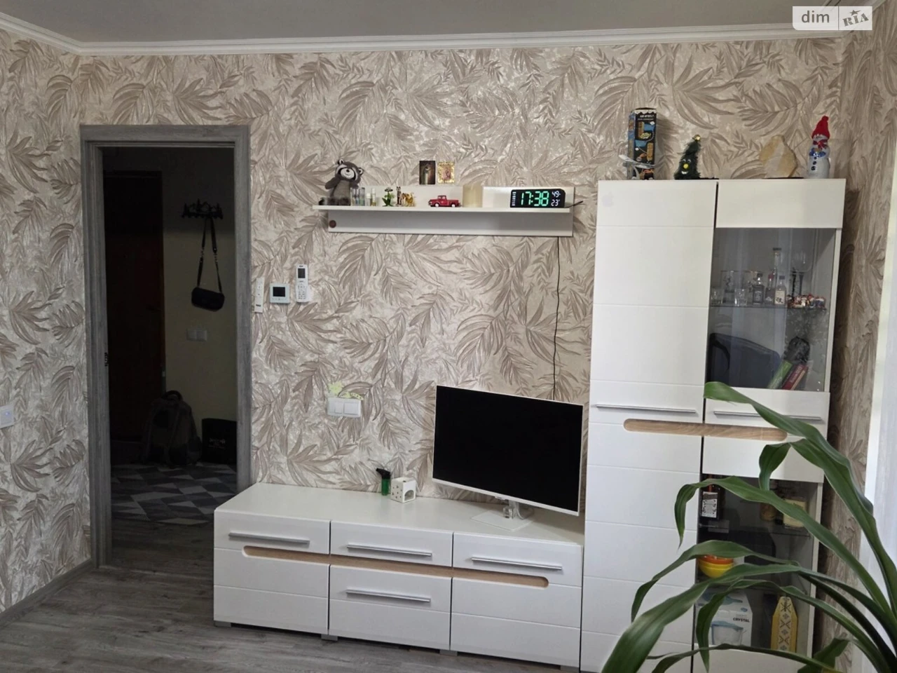 Apartment for Sale - 6th School