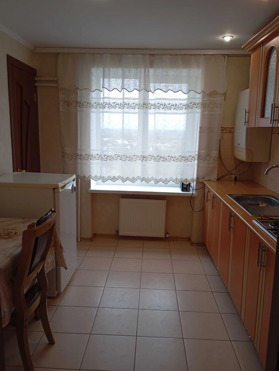Продам  трьох кімнатну квартиру