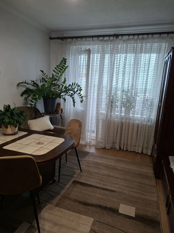 2-bedroom apartment for sale in the city of Zdolbunov, center.