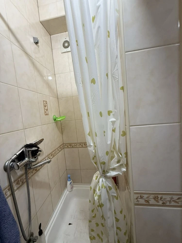 Продаж 2-кімнатної квартир з власним подвірʼям