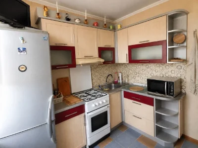 • Продам 1-кімнатну , цегляний будинок , Здолбунів-2