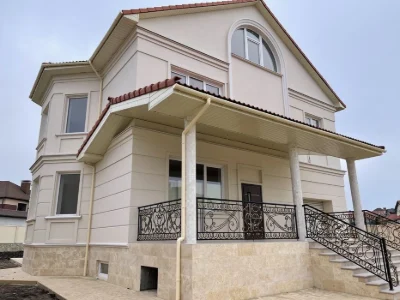 Sauvignon. House 488 sq.m. Under the final interior decoration.