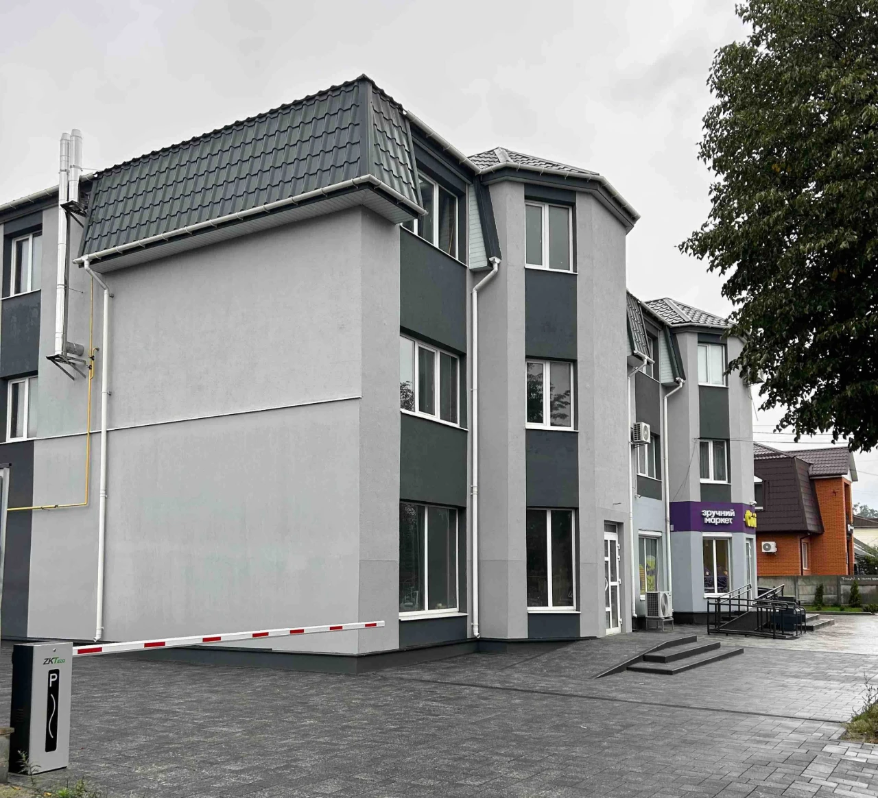 Квартира трьохкімнатна, Коперніка,36