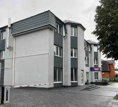Квартира трьохкімнатна, Коперніка,36