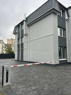 Квартира трьохкімнатна, Коперніка,36