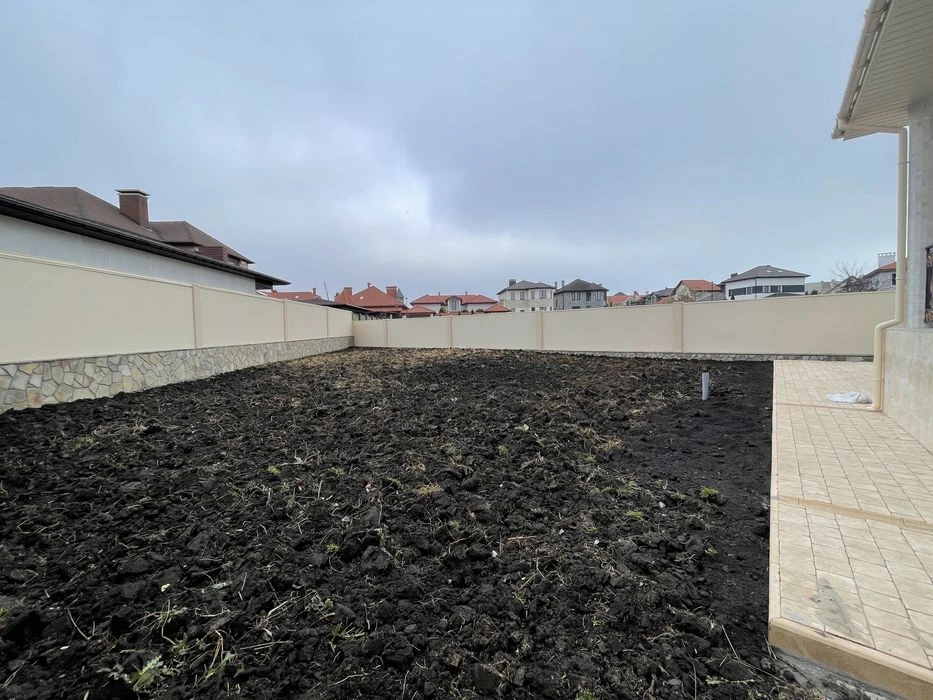 Sauvignon. House 488 sq.m. Under the final interior decoration.