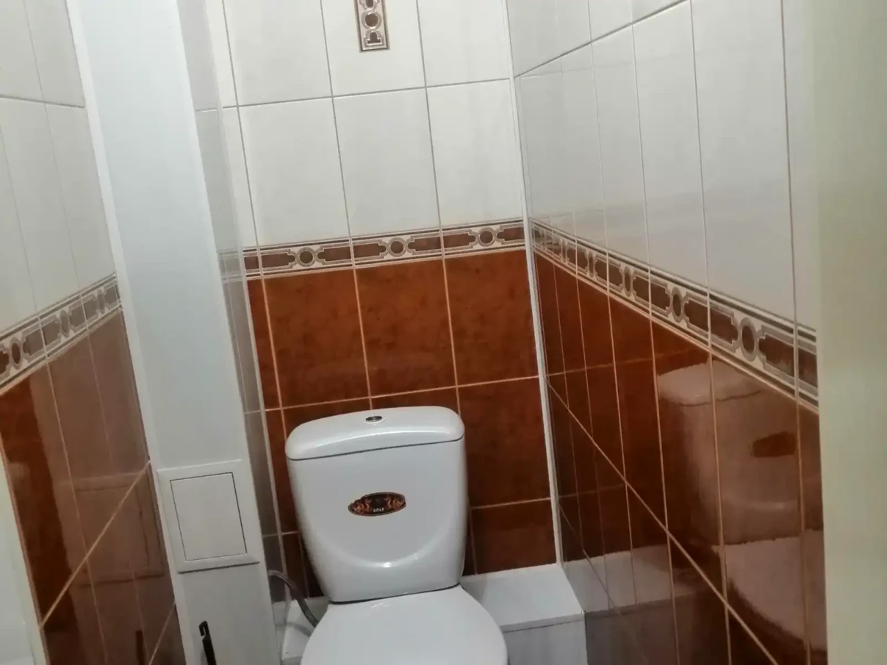 Продаж квартири 2-кімн. 50 м² 4/9 пов.