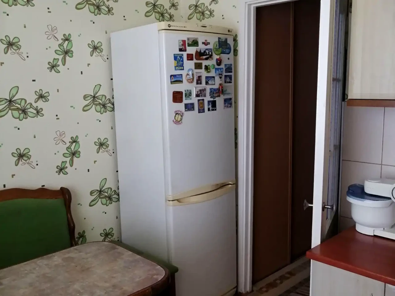 Продаж квартири 2-кімн. 50 м² 4/9 пов.