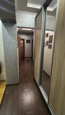 Продам трьохкімнатну квартиру м-Перемоги 12
