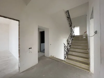 Sauvignon. House 488 sq.m. Under the final interior decoration.