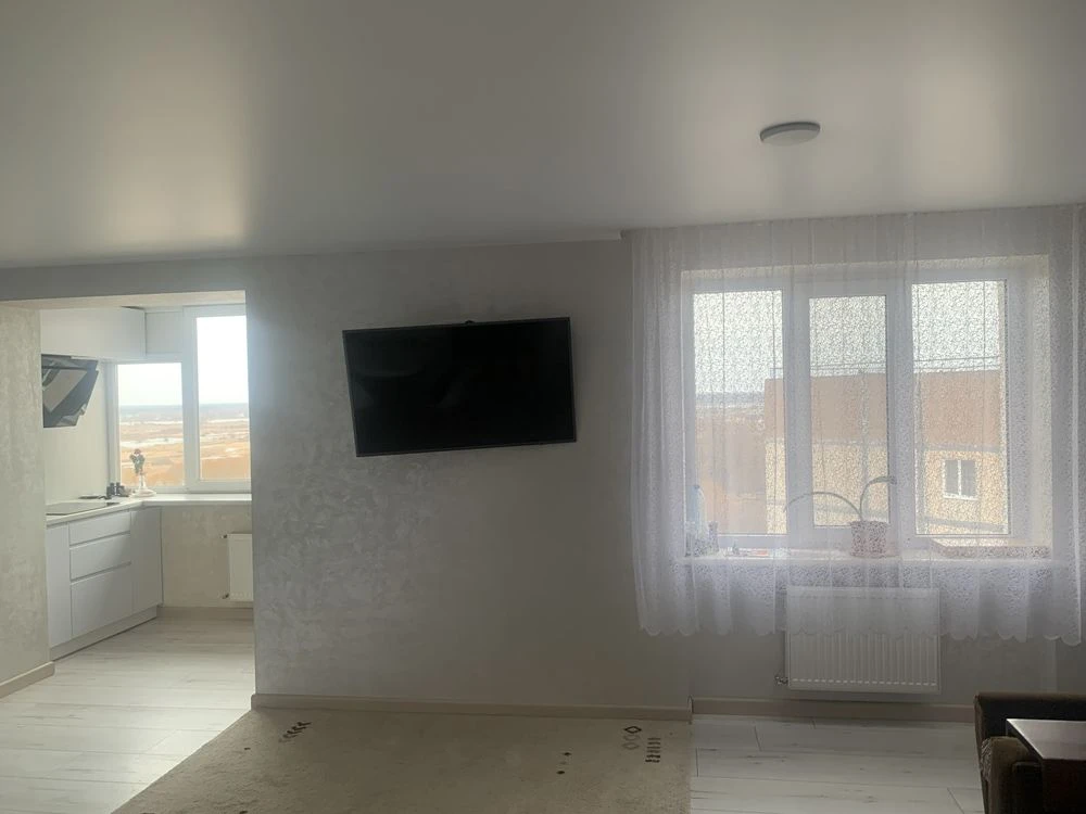 Продам 3х кімнатну студію 88,4 кв. м.