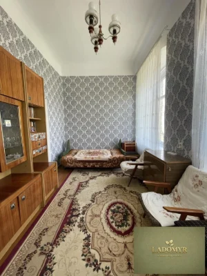Продаж / Квартира / Незалежності, Острог