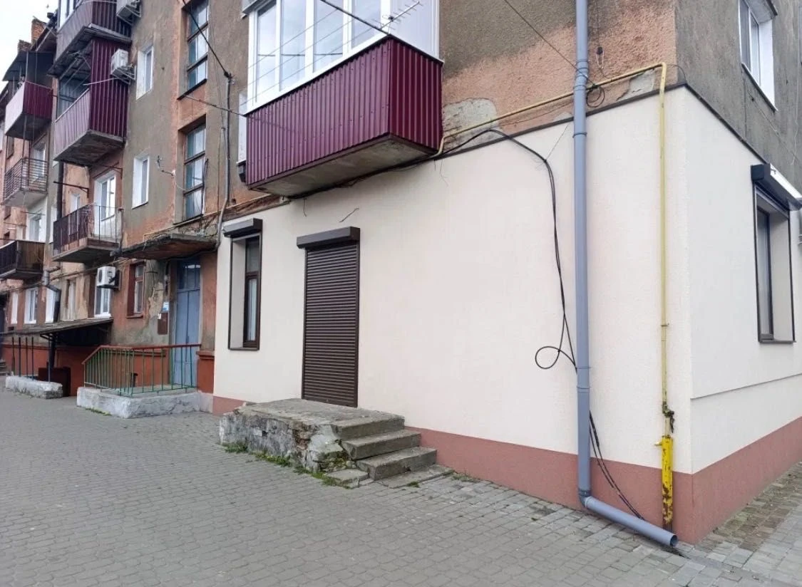 Продам квартиру,м.Сарни,Рівненська обл.,Соборна,16