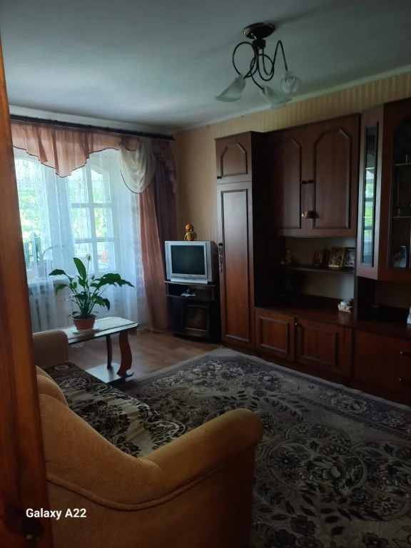 Продаж 2 кім квартири на 2 поверсі в центрі