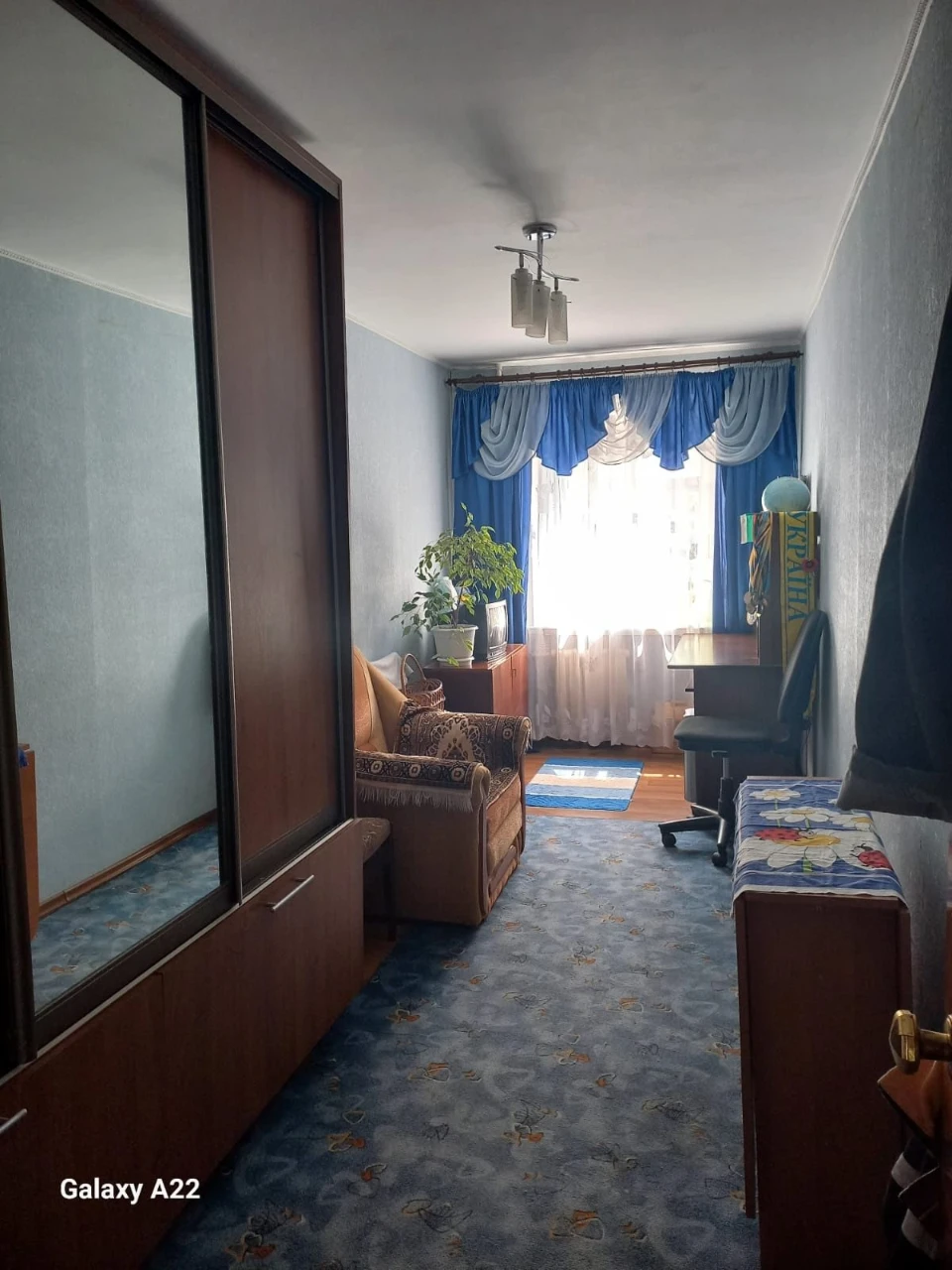 Продажа 2-комнатной квартиры на 2 этаже в центре