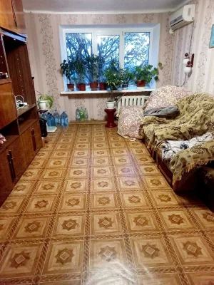 продам 2-кімнатну квартиру район автовокзал