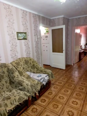 продам 2-кімнатну квартиру район автовокзал