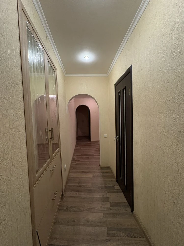 Продам 3-кімнатну квартиру 54,9 м2,проспект Миру, Конотоп (б