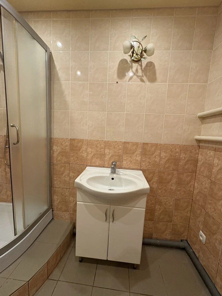 Продам 3-кімнатну квартиру 54,9 м2,проспект Миру, Конотоп (б