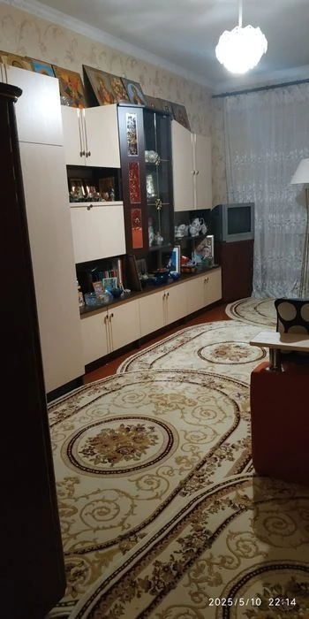 Продаж квартири на 2 поверсі . Конотоп. 2-х кімн. 47,4 кв.м