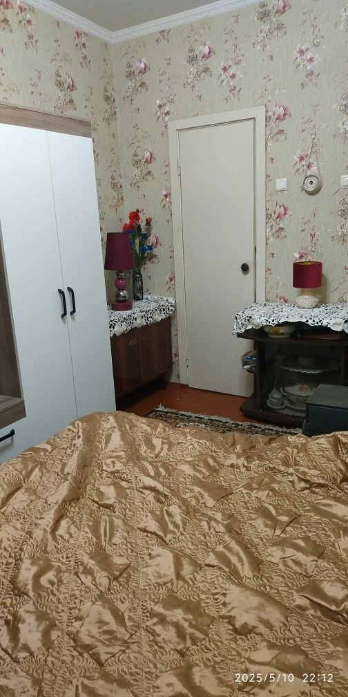 Продаж квартири на 2 поверсі . Конотоп. 2-х кімн. 47,4 кв.м