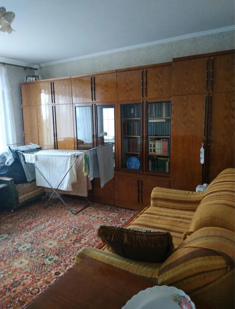 Терміново продам однокімнатну квартиру м. Конотоп, в районі