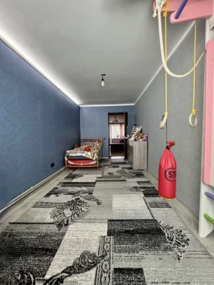 Продаж 3 х кім. кв. 5/5 центр