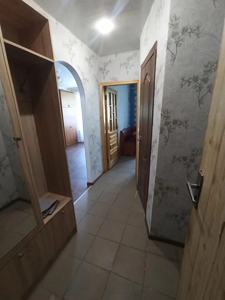 Продам однокімнатну квартиру в центрі міста