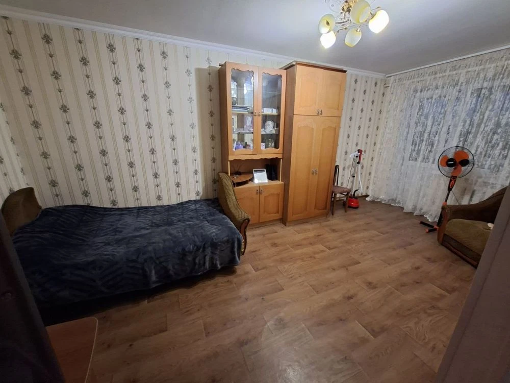 Продам однокімнатну квартиру в центрі міста