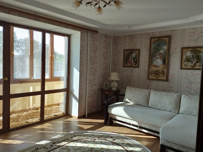 Продам квартиру в центре (Фонтан)