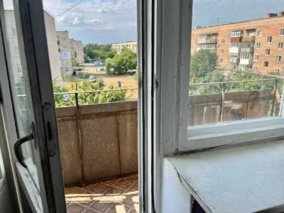 Продаж 3 к.квартири,р-н "Житломасив",вул.Будівельників,40