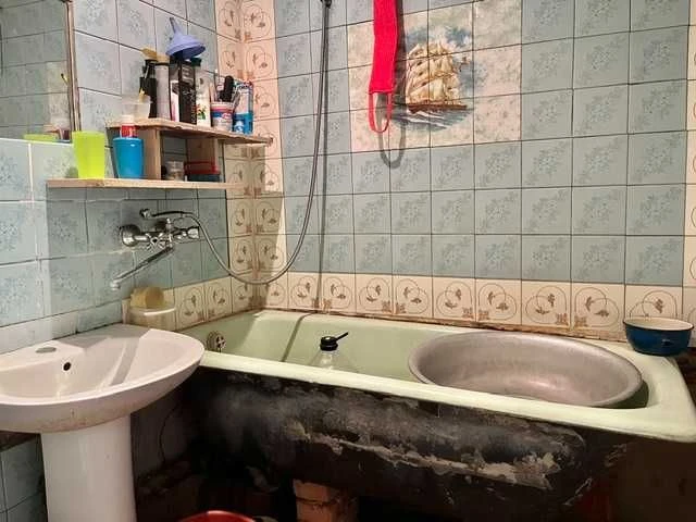 Продаж 3 к.квартири,р-н "Житломасив",вул.Будівельників,40