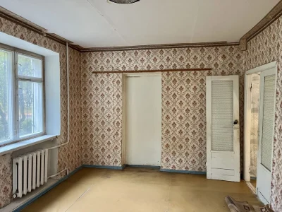Продам 3 к.квартиру,р-н "Житломасив",вул.Металістів,4