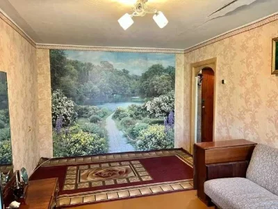 Продаж 1 к.квартири,р-н "Житломасив",вул.Металістів,6