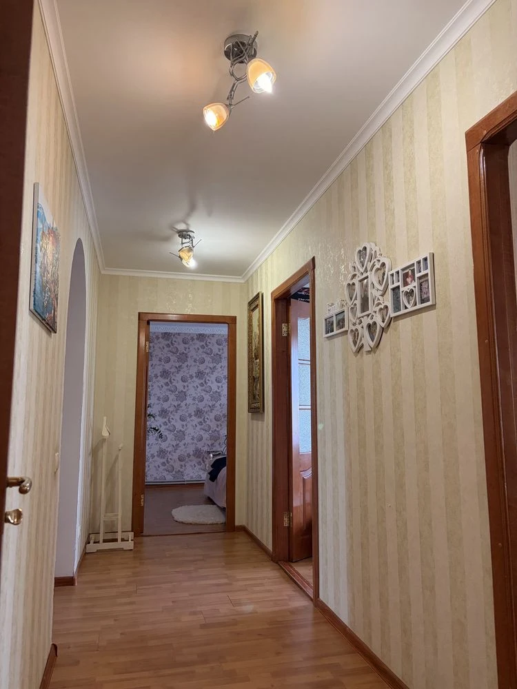 Продаж квартири м.Конотоп 80м 4-х кімнатна