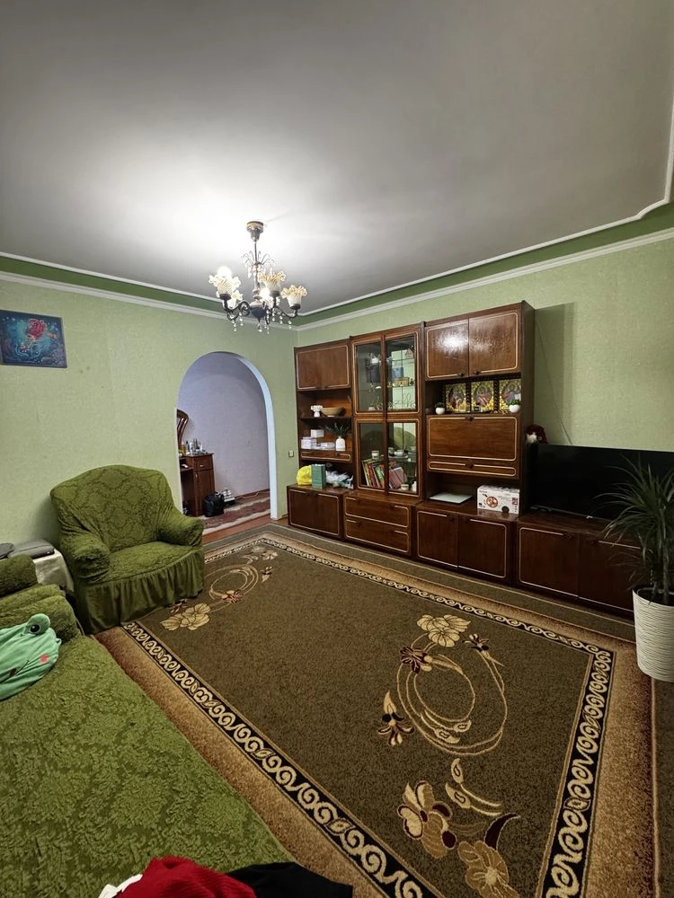 Продам квартиру 3 кімнатна