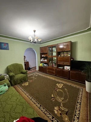 Продам квартиру 3 кімнатна