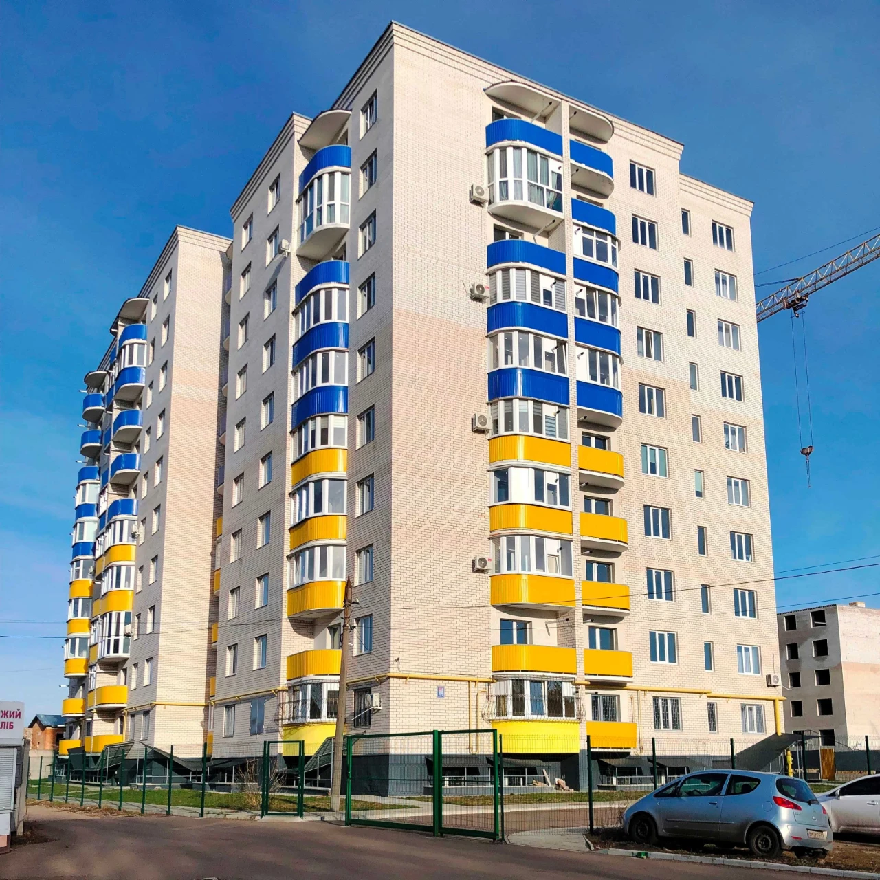 Продам 2 к. квартиру,в центрі міста, вул.Успенсько-Троїцька,