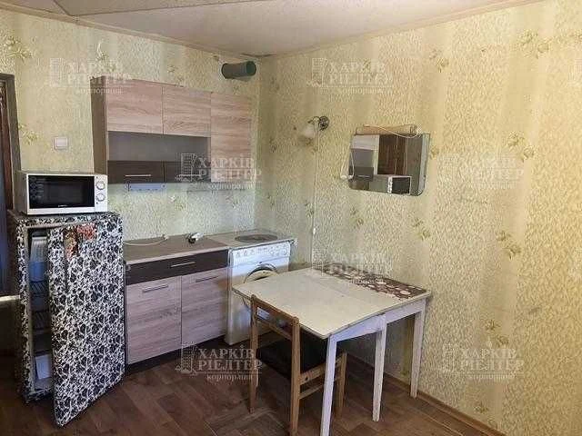 D1Q I am selling a guesthouse near the Zavodska metro station, Georgiy Tara St.