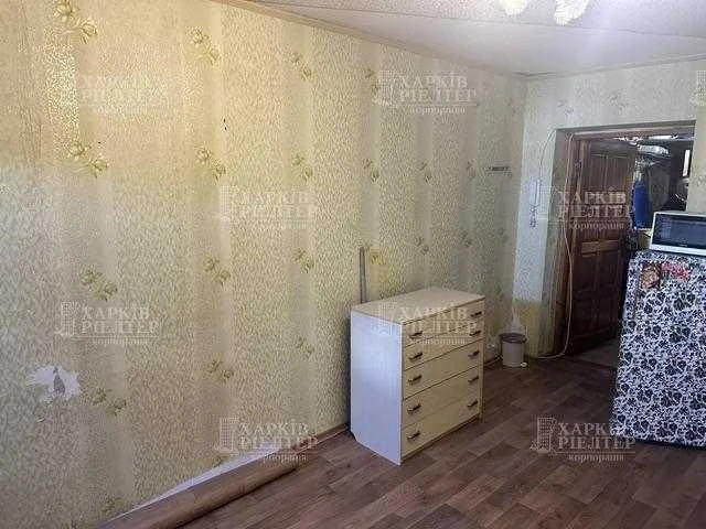 D1Q I am selling a guesthouse near the Zavodska metro station, Georgiy Tara St.