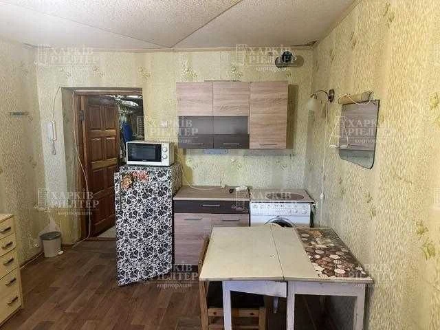 D1Q I am selling a guesthouse near the Zavodska metro station, Georgiy Tara St.