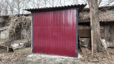 2 кімнатна квартира з пічним опаленням та гараж