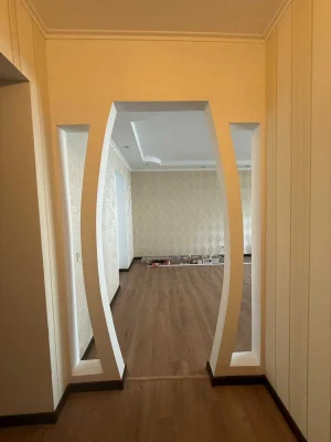 Продам 3х квартиру на другому поверсі